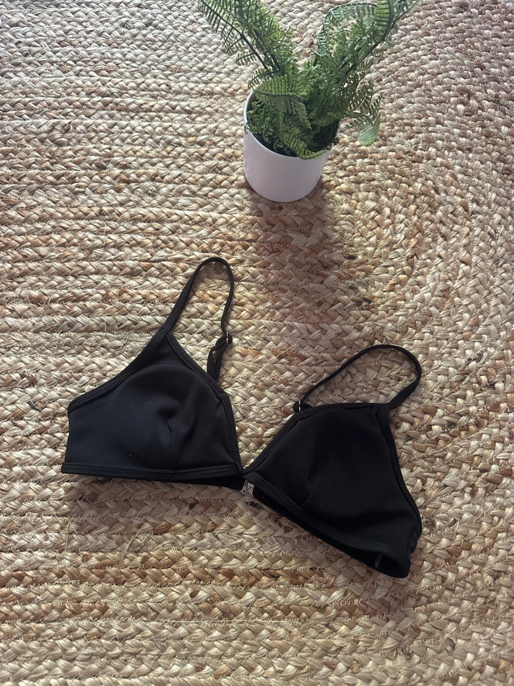 BLACK BIKINI TOP